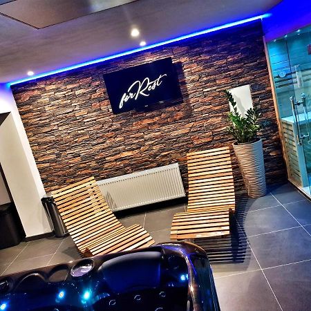 ForRest hotel Chomutov Eksteriør bilde