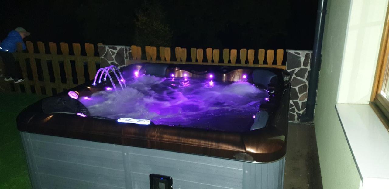 ForRest hotel Chomutov Eksteriør bilde