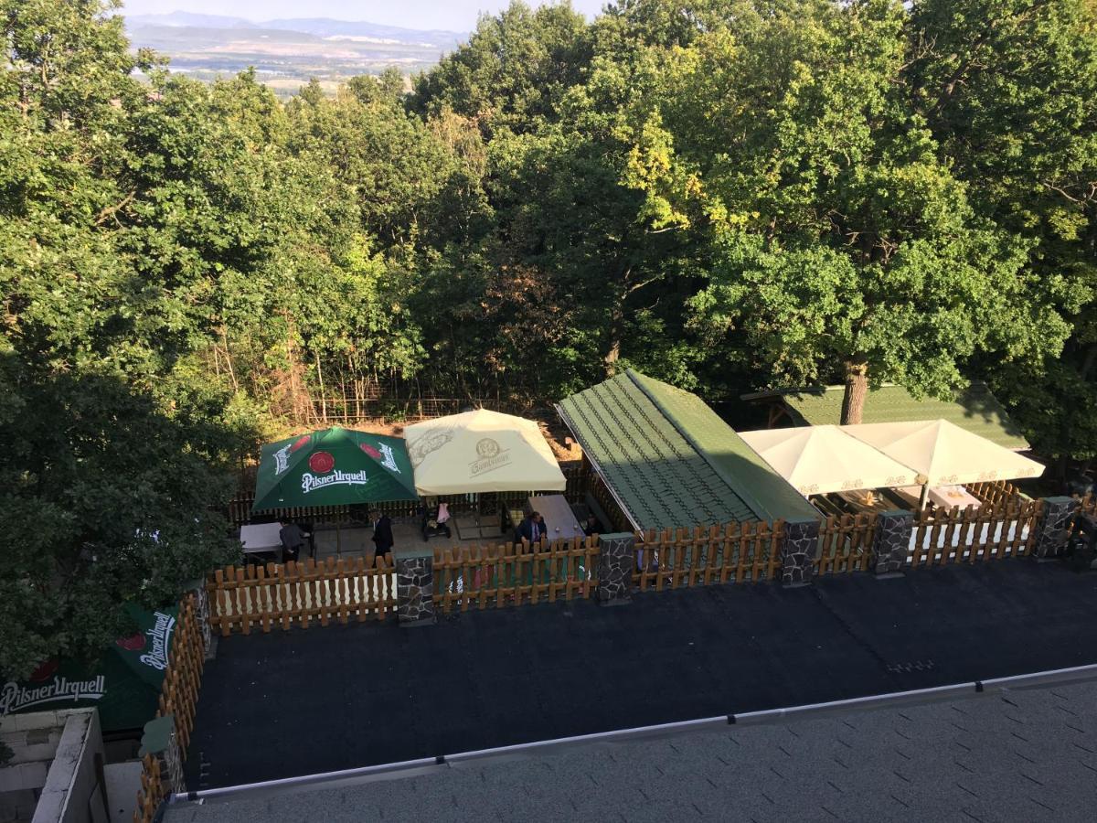 ForRest hotel Chomutov Eksteriør bilde